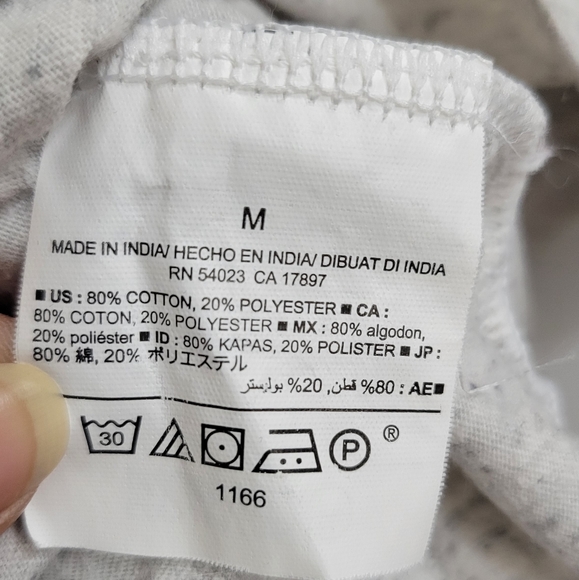 Medium Old Navy heathered gray long sleeve shirt - Picture 4 of 4